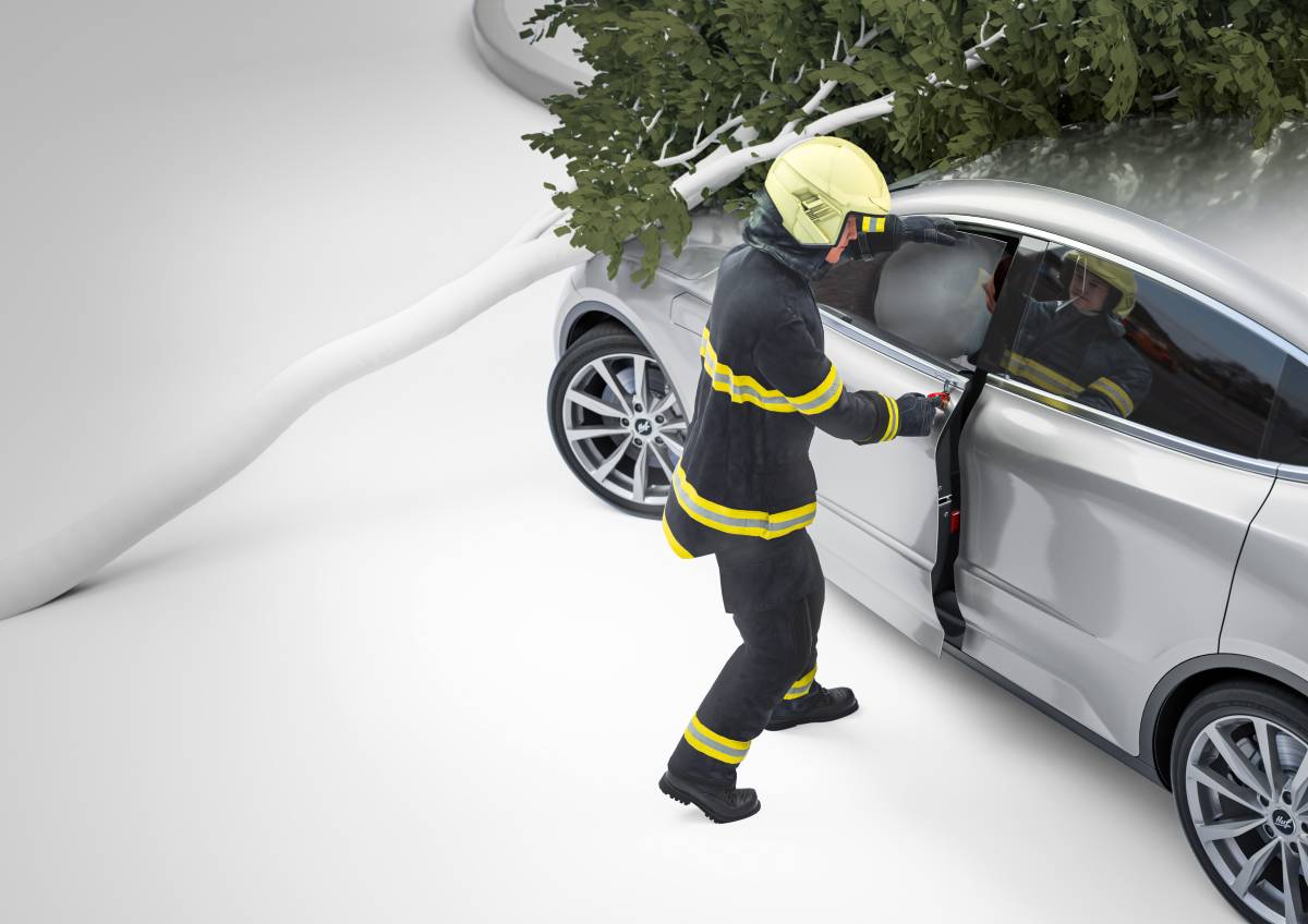 huf-smart-emergency-access-enabling-first-responders-to-get-into-car