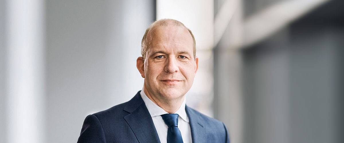 Dr. Lars Placke