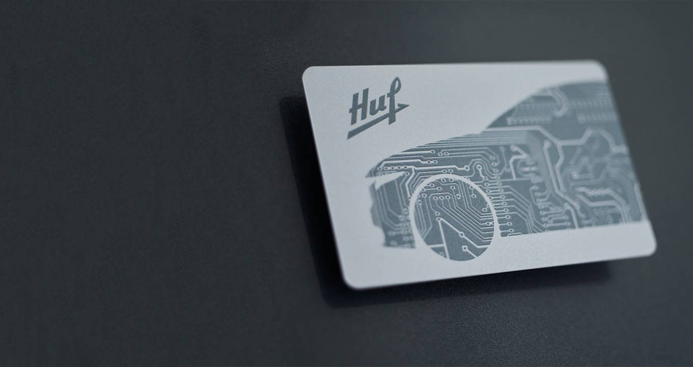 Huf nfc smart card in metal with relief design