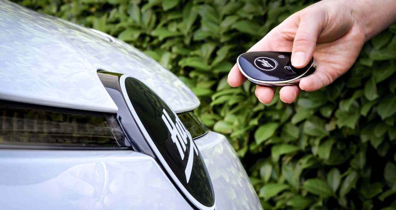 Huf entwickelt einen universellen Hardware Token für digitale Schlüssel und Smart Keys
